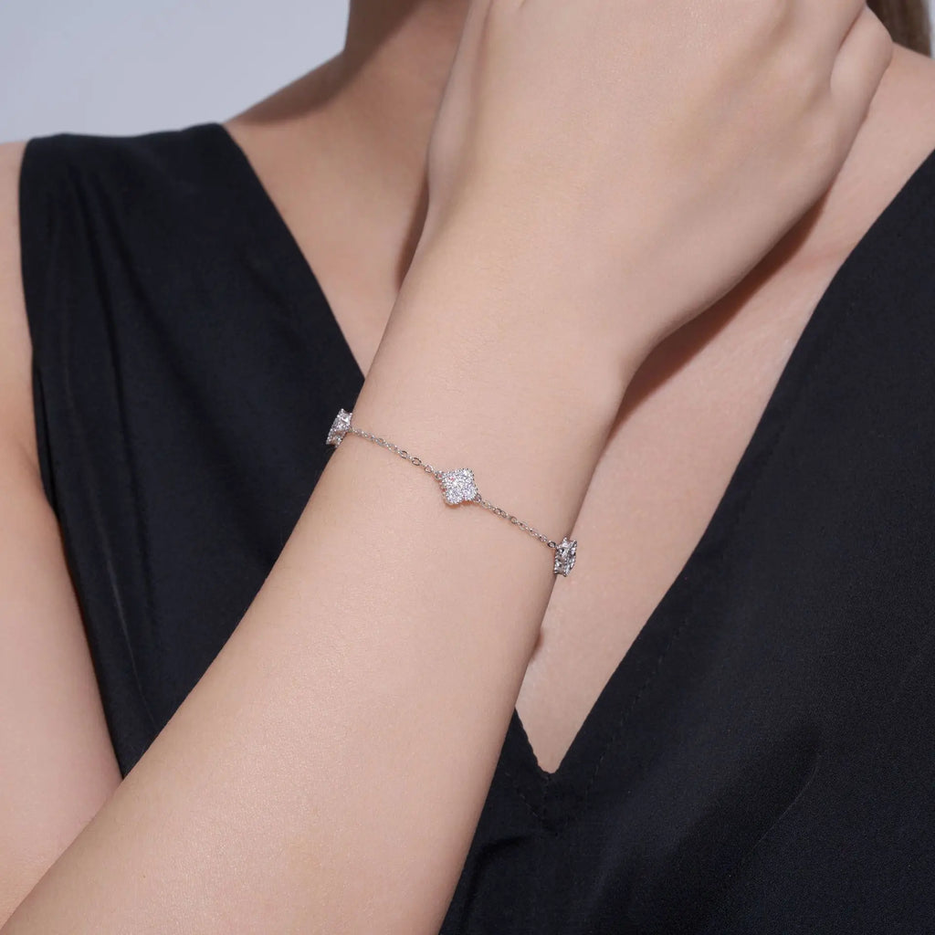 925 Silver Four-Leaf Clover Moissanite Bracelet White Gold Plated Diamond Bangle