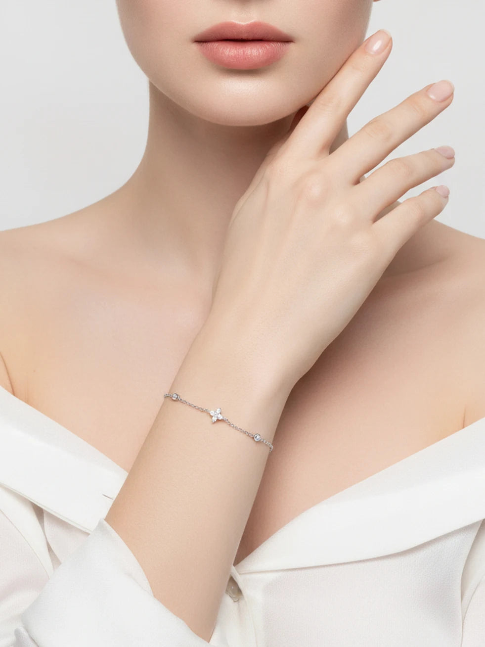 Four Leaf Clover Moissanite 925 Sterling Silver D Color VVS1 Lab Diamond Bracelet
