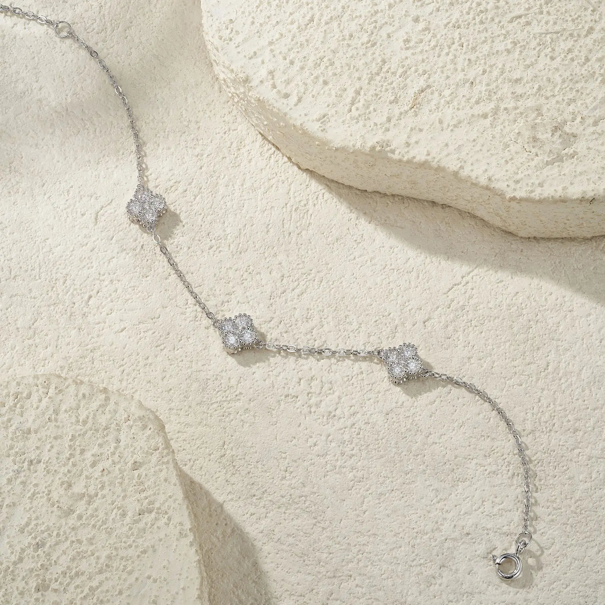 925 Silver Four-Leaf Clover Moissanite Bracelet White Gold Plated Diamond Bangle
